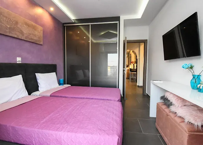 Nektarios & Eftychia Suites