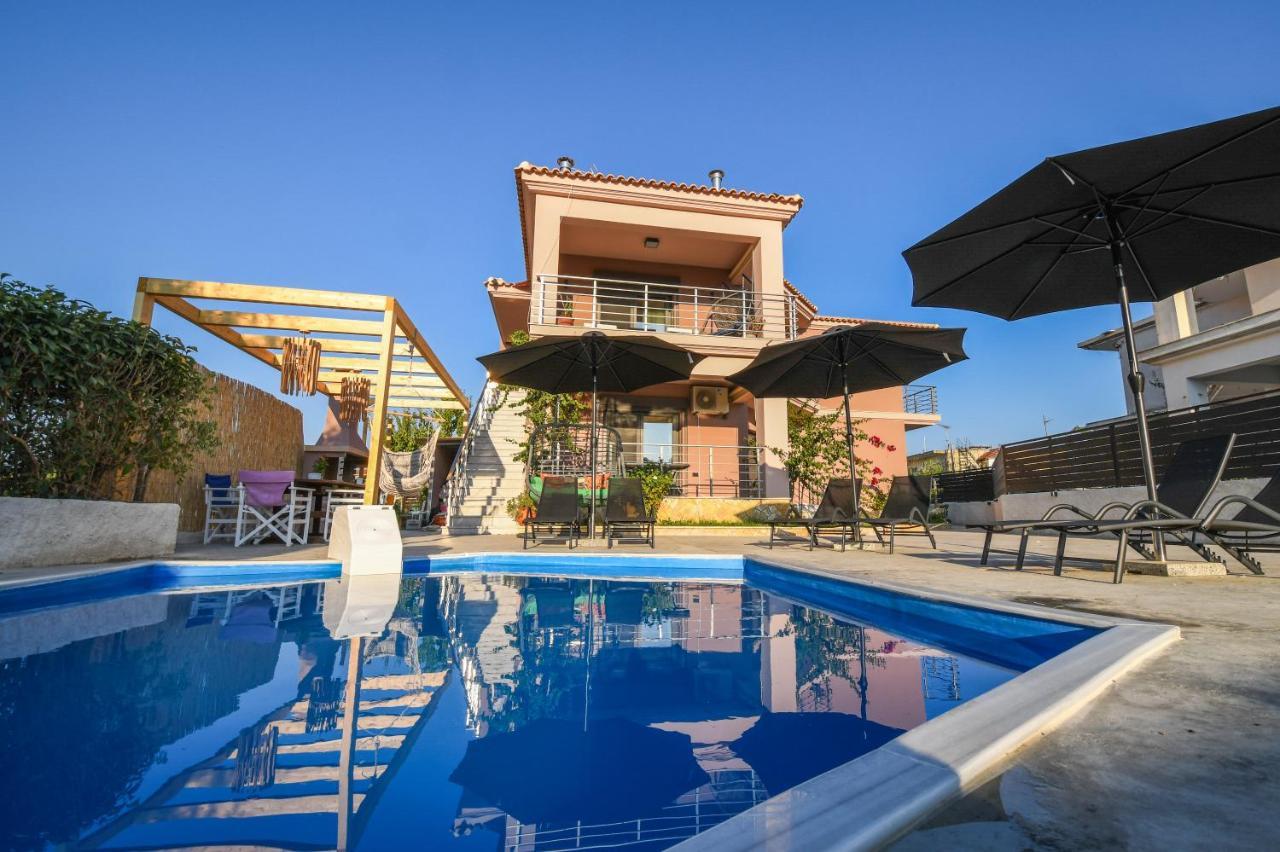 Nektarios & Eftychia Holiday home *