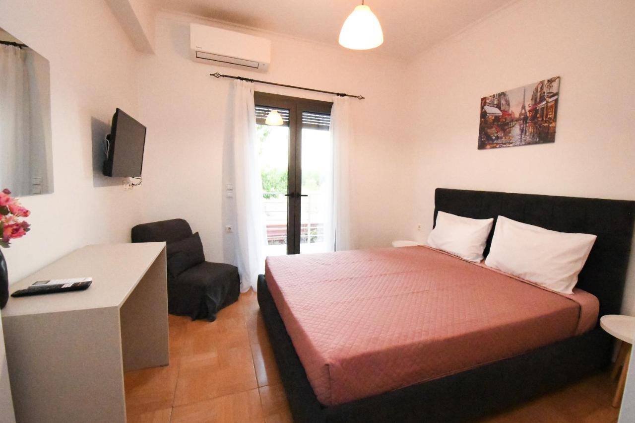 Nektarios & Eftychia Holiday home *